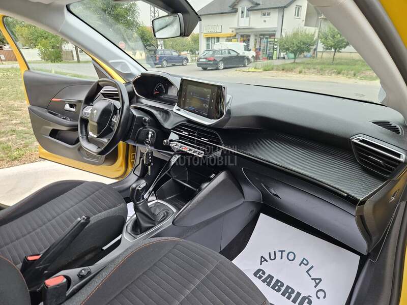Peugeot 208 1.2 pure tech