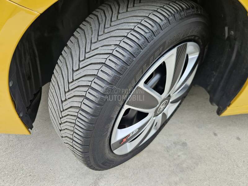 Peugeot 208 1.2 pure tech