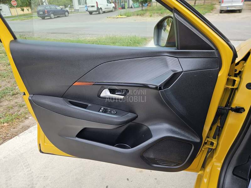 Peugeot 208 1.2 pure tech