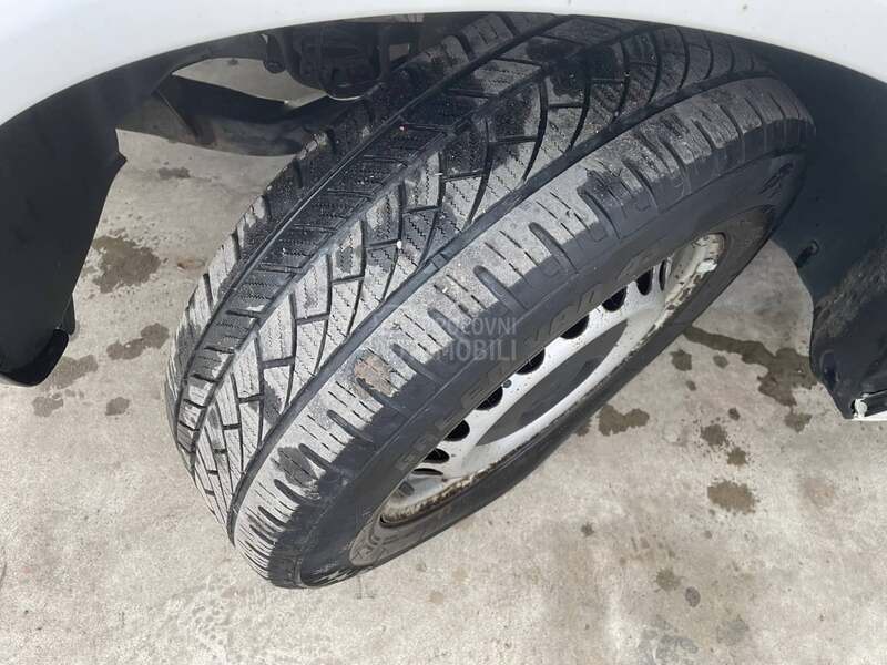 Volkswagen Transporter T5 2.0  TDI