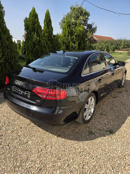 Delovi za Audi A4 2.0Tdi 2011. god.