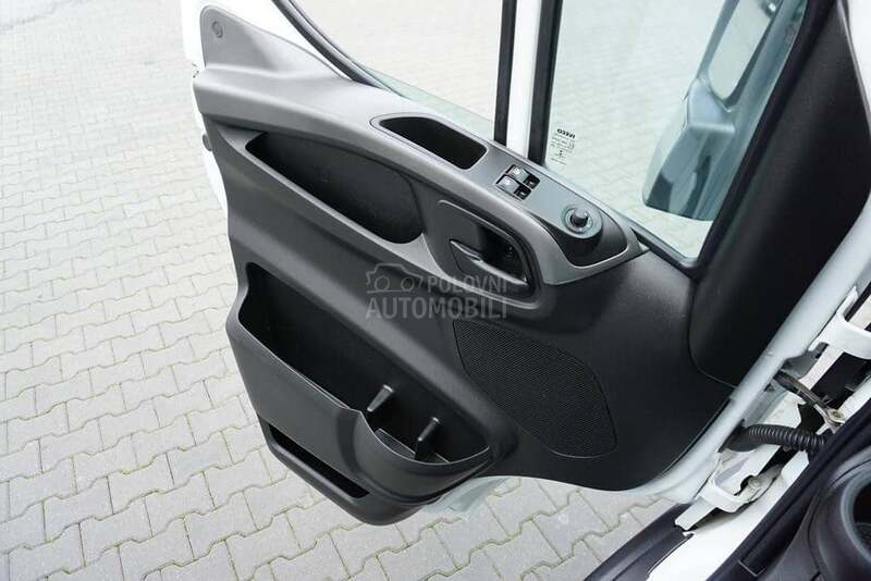 Iveco DAILY 70C18
