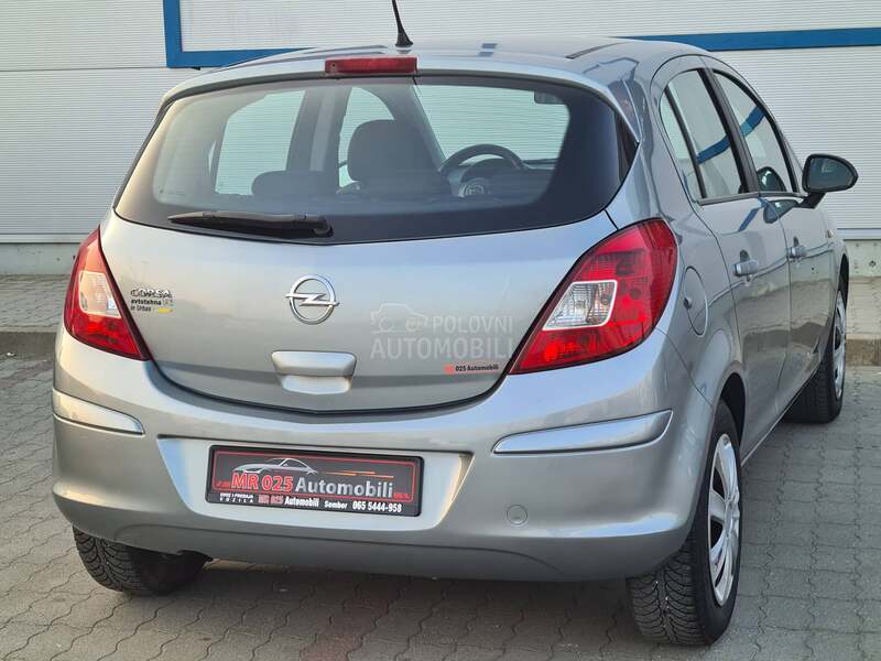 Opel Corsa D 1.4 Essentia