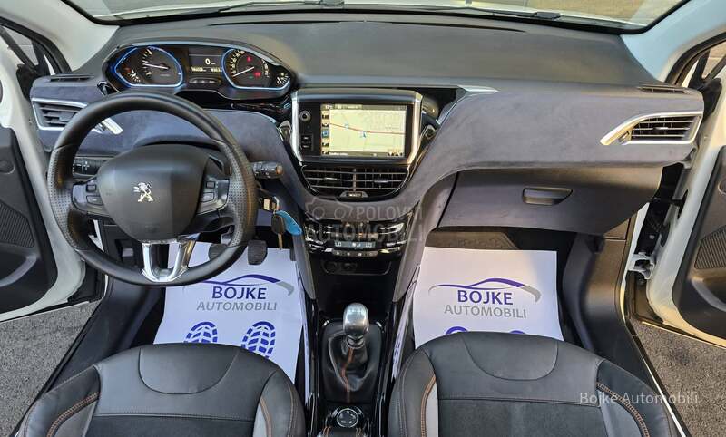 Peugeot 2008 1.6HDI FELINE