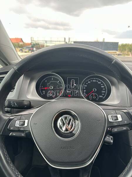 Volkswagen Golf 7 