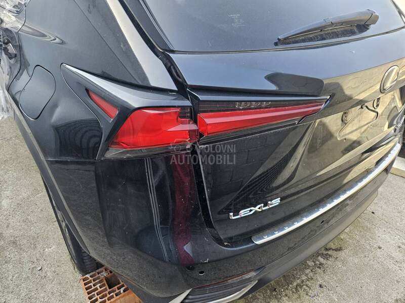 Lexus NX hybrid 2014. god. -  kompletan auto u delovima