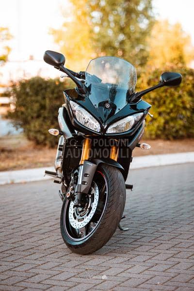 Yamaha fz8