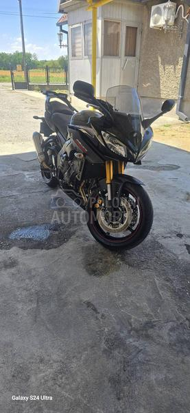 Yamaha fz8