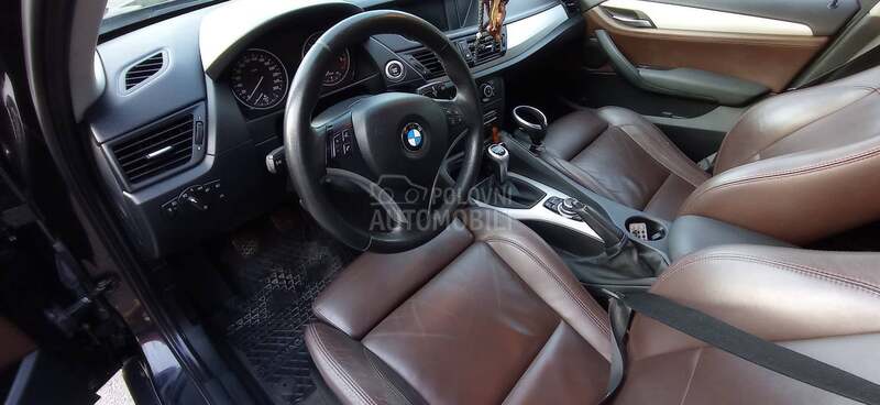 BMW X1 NA-VI KO-ZA