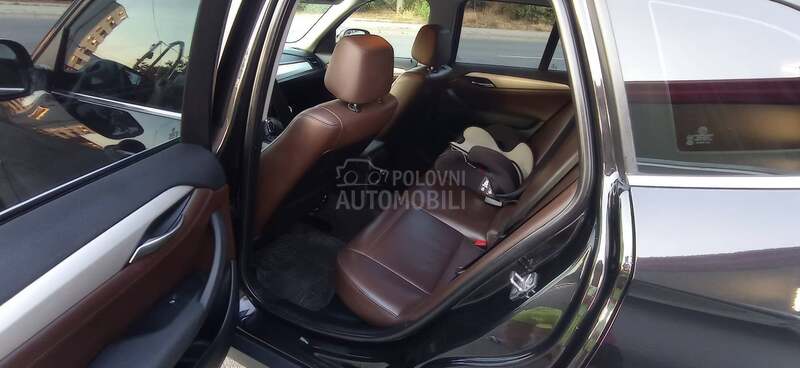 BMW X1 NA-VI KO-ZA