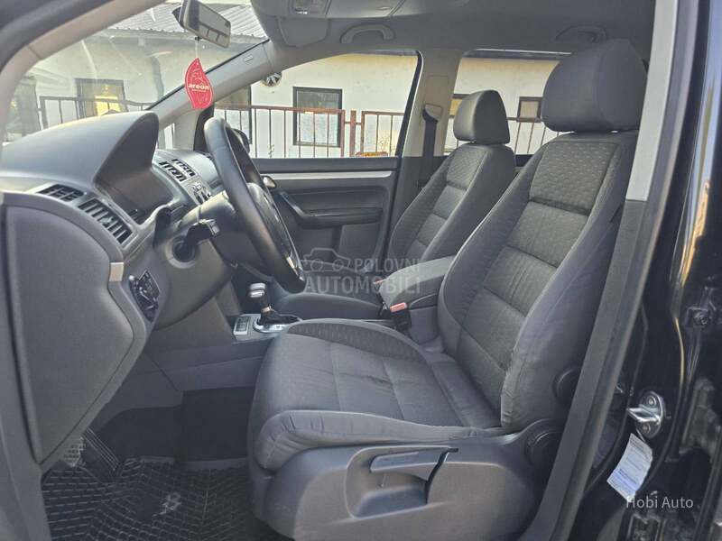 Volkswagen Touran 1.9TDI DSG 7SEDISTA