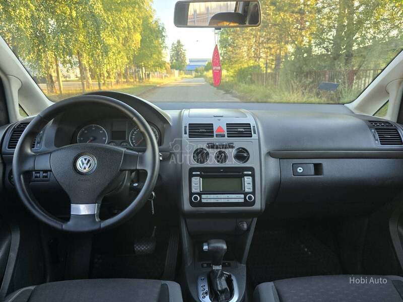 Volkswagen Touran 1.9TDI DSG 7SEDISTA