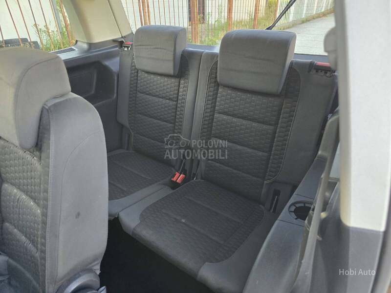 Volkswagen Touran 1.9TDI DSG 7SEDISTA