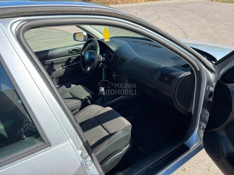 Volkswagen Golf 4 1.6 Highline