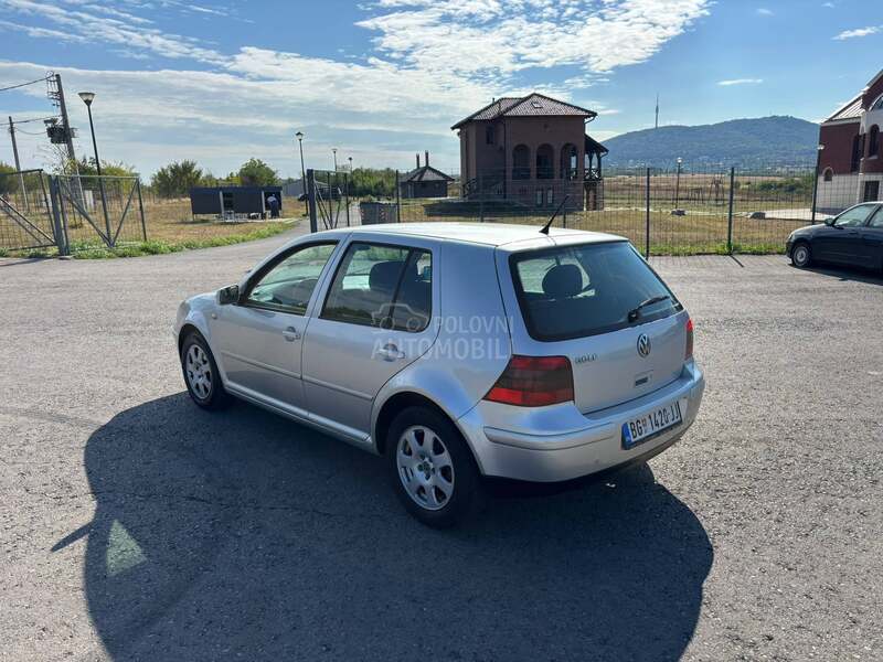 Volkswagen Golf 4 1.6 Highline