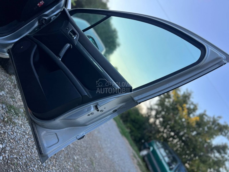 Vrata prednja desna EZRC