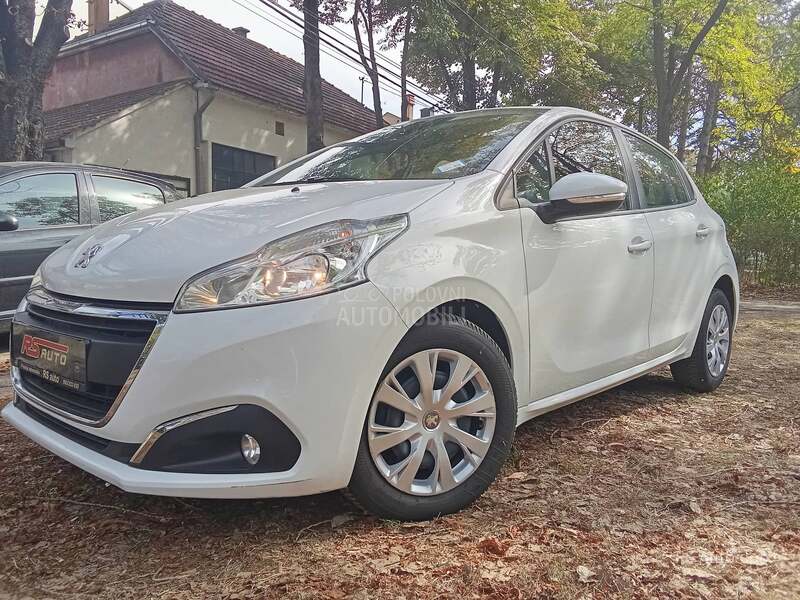 Peugeot 208 7,7,0,0,0 k,m