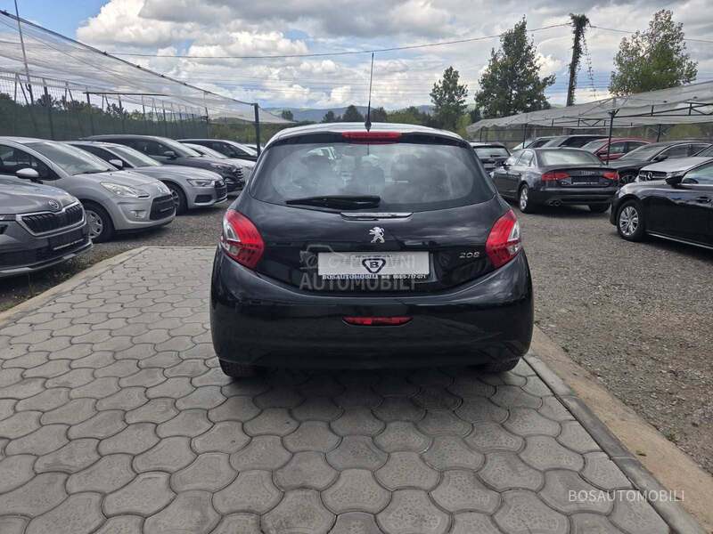 Peugeot 208 1.6 i