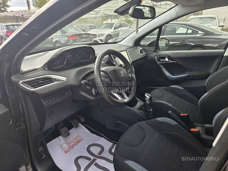 Peugeot 208 1.6 i