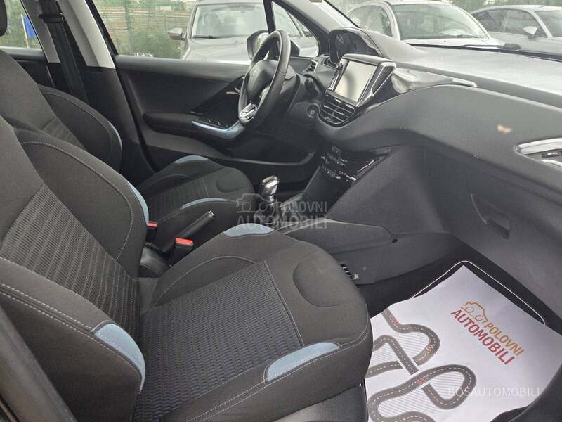 Peugeot 208 1.6 i