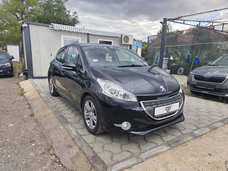 Peugeot 208 1.6 i