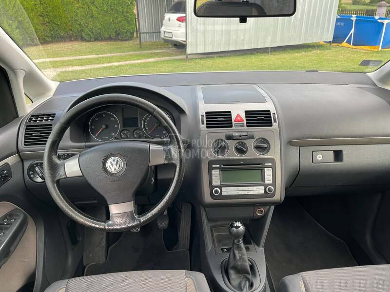 Volkswagen Touran 1,9 TDI CROSS