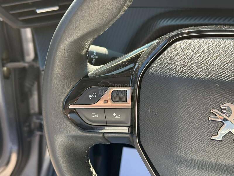 Peugeot 2008 1.2 B