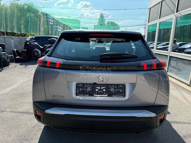 Peugeot 2008 1.2 B