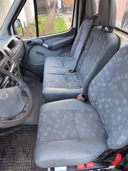 Mercedes Benz Sprinter 413 Kiper