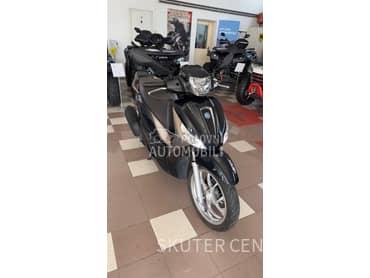 Piaggio Medley 125