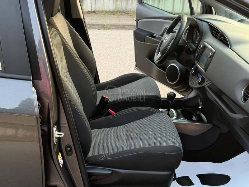 Toyota Yaris 1.5. HYBRID