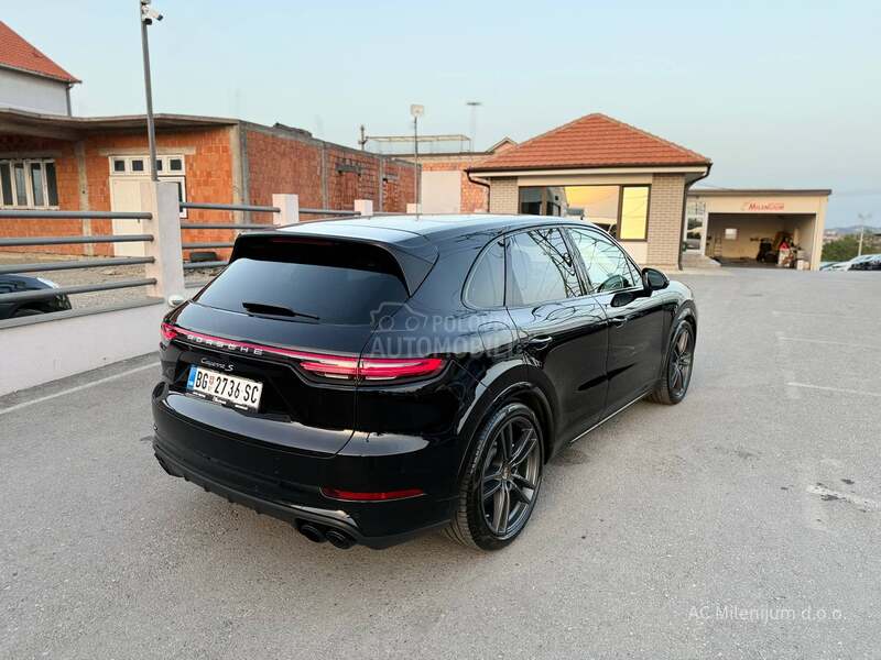 Porsche Cayenne S 2.9