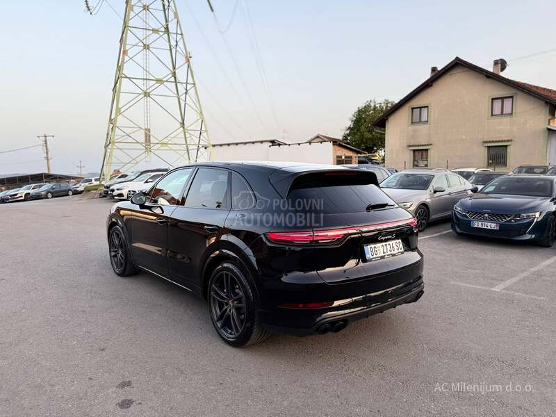 Porsche Cayenne S 2.9