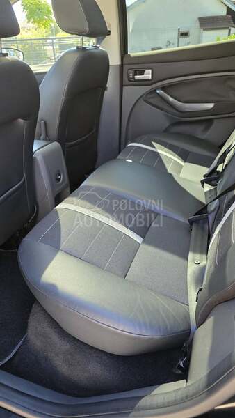 Ford Kuga 2.0TdCi TITANIUM 4X4