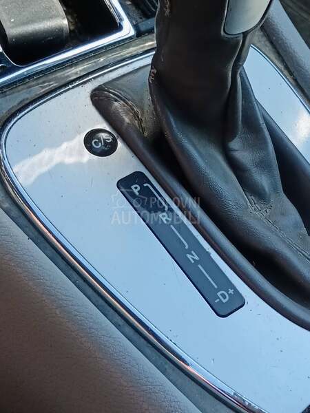 Mercedes Benz E 320 3.2