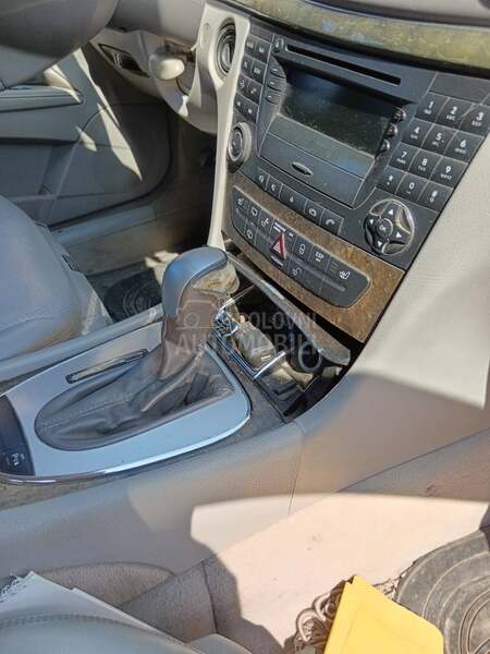 Mercedes Benz E 320 3.2