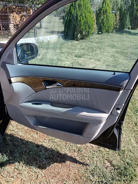 Mercedes Benz E 320 3.2