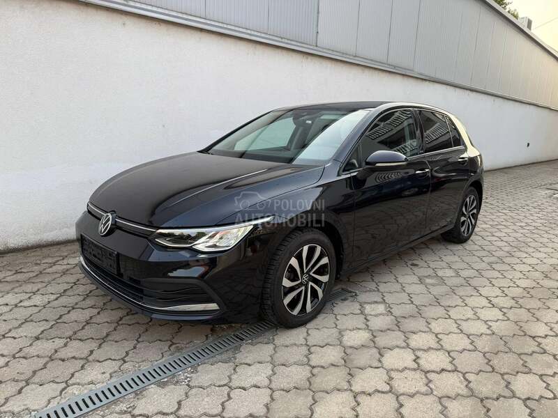 Volkswagen Golf 8 2.0TDI LED/DSG/Kam