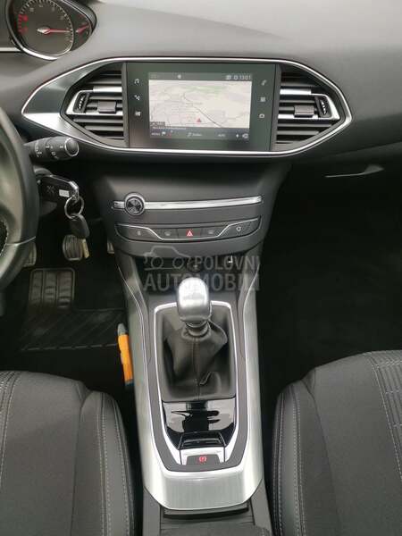Peugeot 308 1.2 led/pan/kam