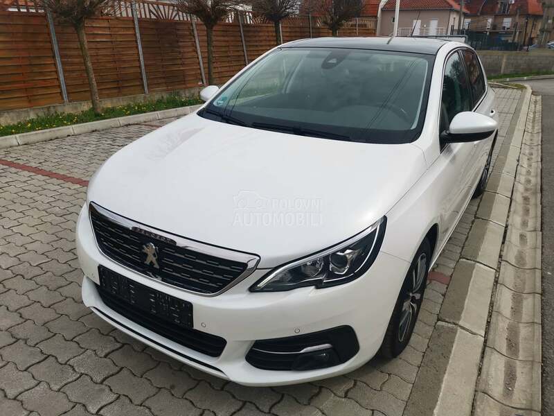 Peugeot 308 1.2 led/pan/kam
