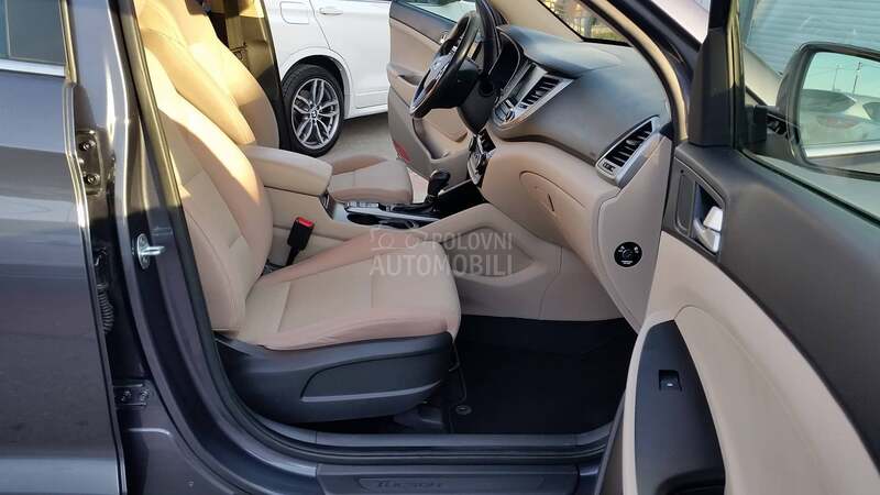 Hyundai Tucson 2.0 CRDI/4WD/AUT/T0P