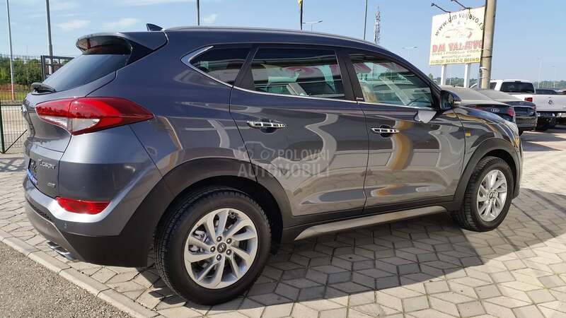 Hyundai Tucson 2.0 CRDI/4WD/AUT/T0P
