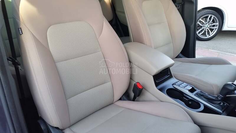 Hyundai Tucson 2.0 CRDI/4WD/AUT/T0P