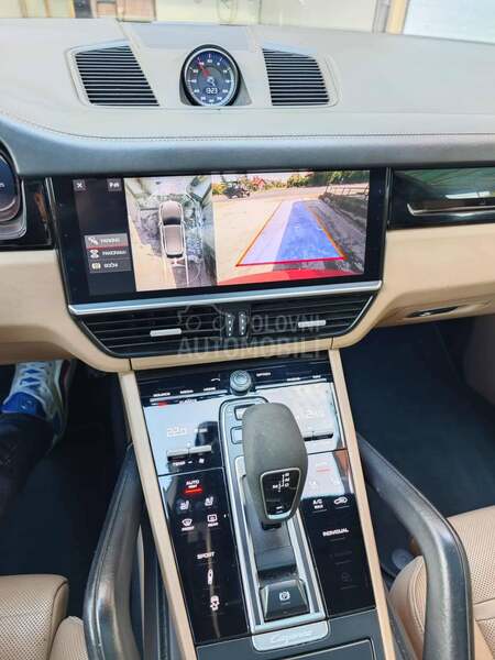 Porsche Cayenne 3.0