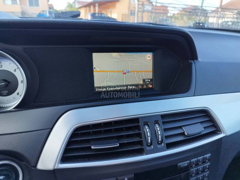 Mercedes Benz C 180 AVANTGARDE