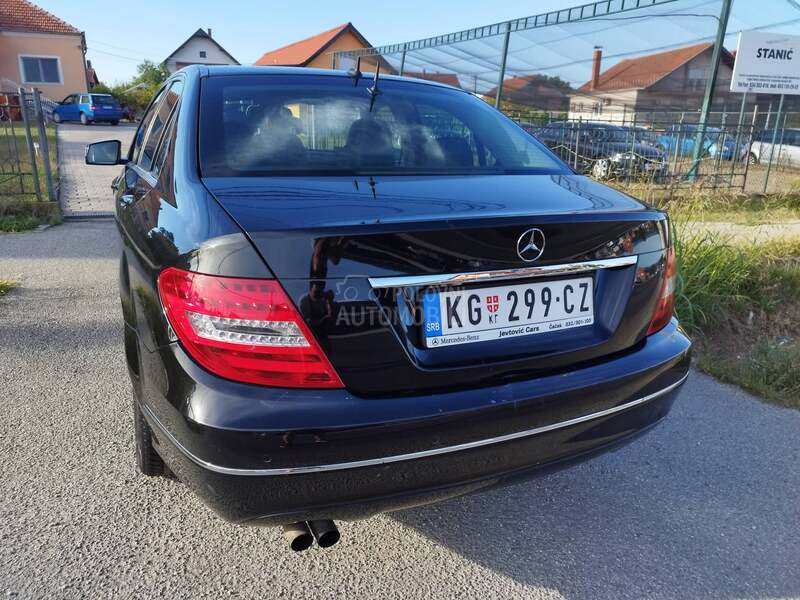 Mercedes Benz C 180 AVANTGARDE
