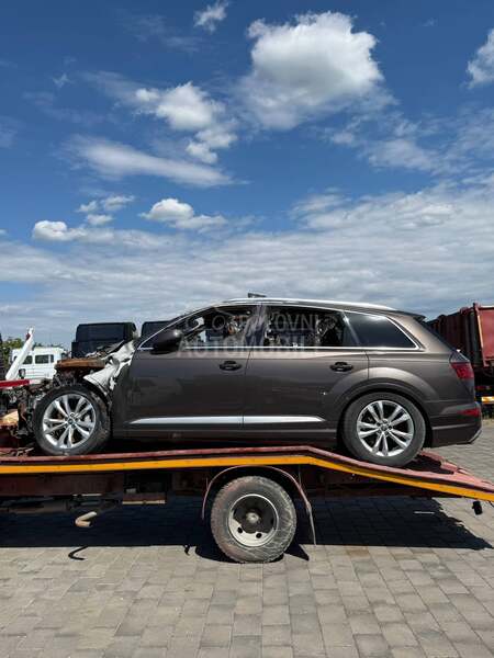 Audi Q7 