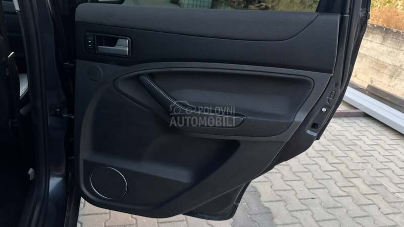 Ford Kuga 2.0TDCI/TITANIUM/