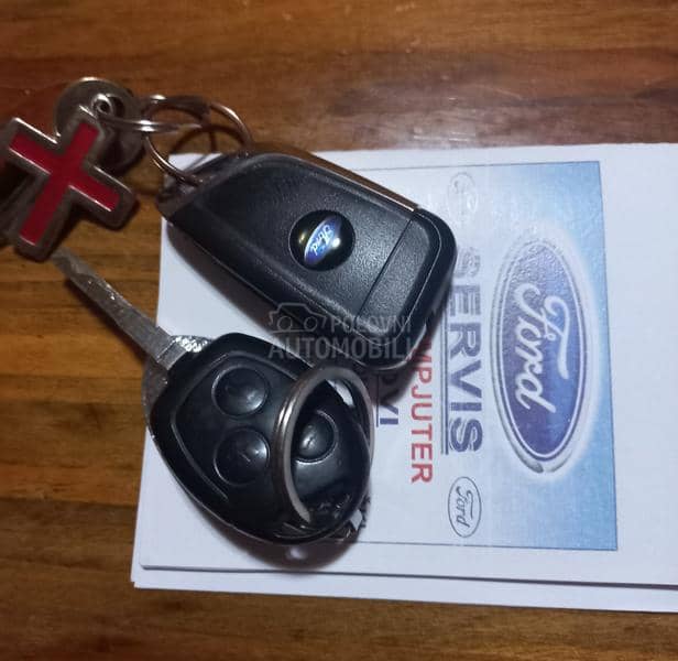 Ford Focus 1.6 16V Ford Focus 1.6 16V