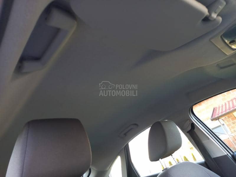 Ford Focus 1.6 16V Ford Focus 1.6 16V